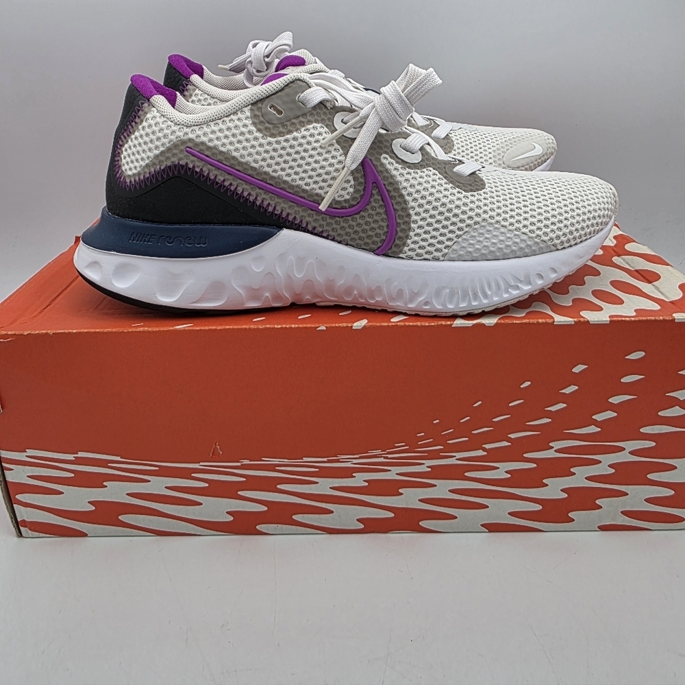 Nike Womens Renew Run CK6360-002 White Running Shoes Sneakers Size 6.5
